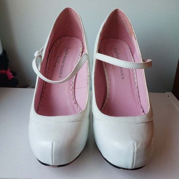 Retro Pin-up Style White Mary Jane Platform Heels, 6 - Picture 5 of 9